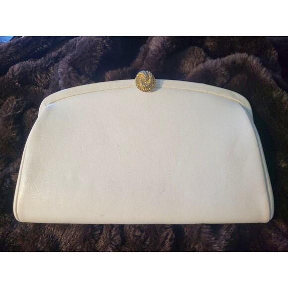 Classic Vintage 60s Whte Hinged Clutch Mod GoGo Bridal Handbag With Chain - Picture 2 of 15